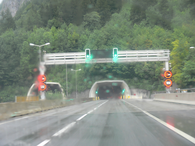 Hiefler Tunnel (2004 m)