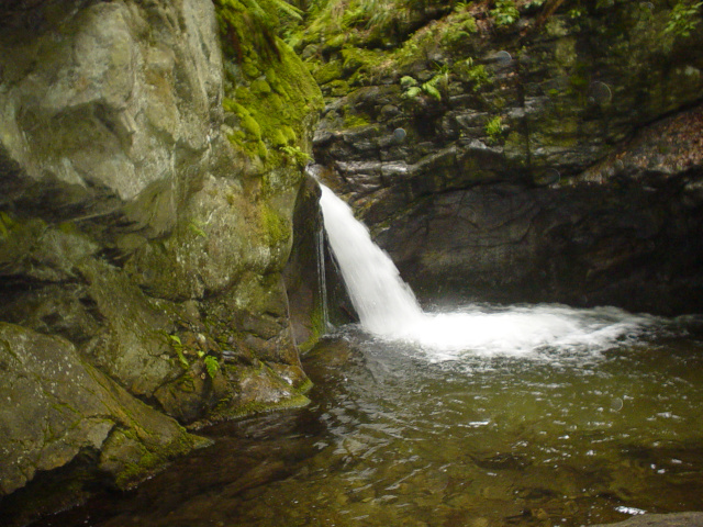 Nznerov Waterfalls