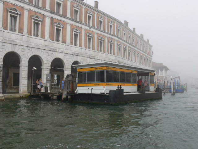 Zastvka vaporetta Rialto Mercato