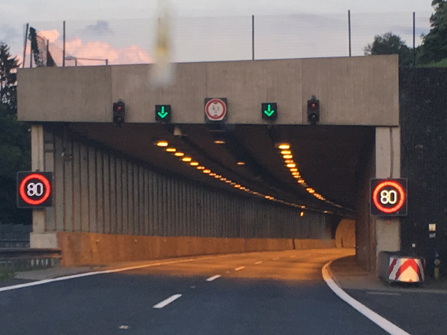 Tunel Libouchec (520 m)