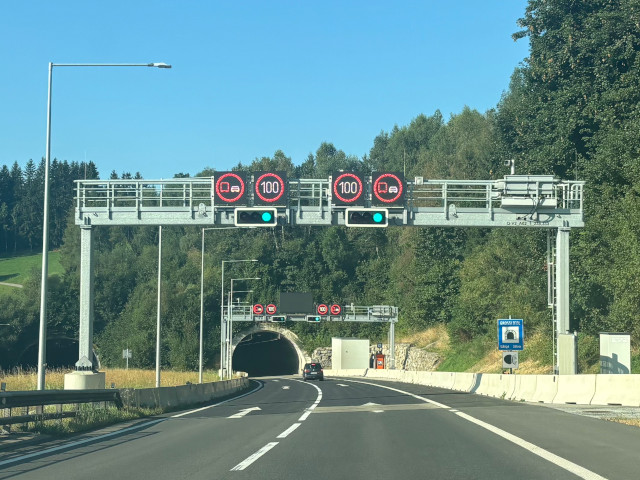 Grossliedl Tunnel (366 m)