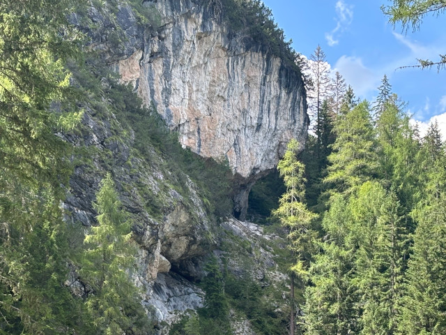 Skla ve svahu Monte Nero di Braies