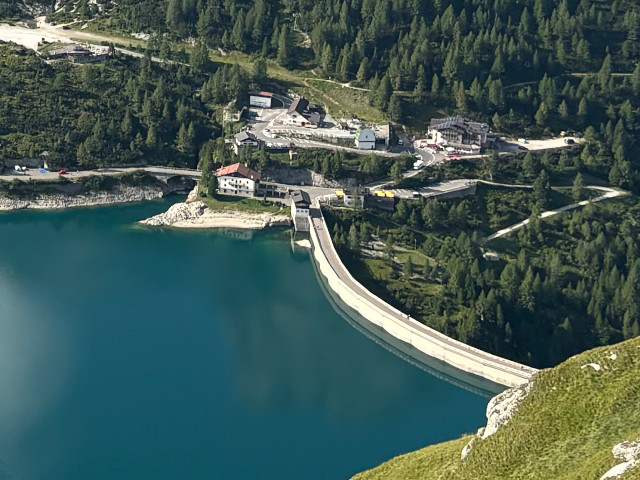 Lago di Fedaia
