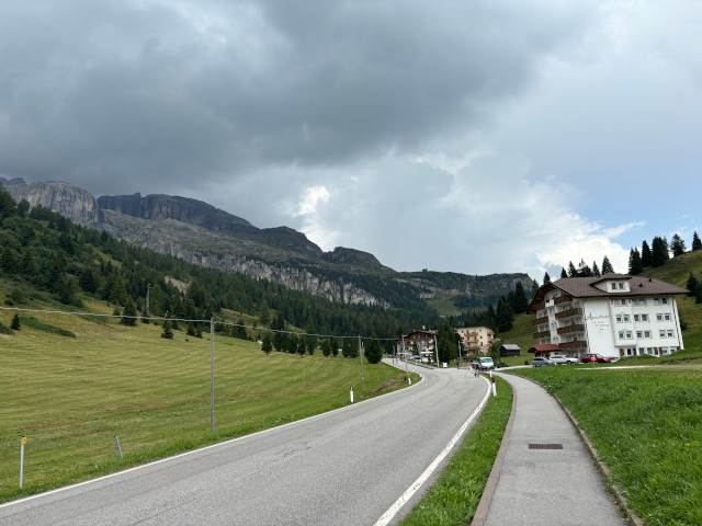 Passo di Campolongo (1875 m)
