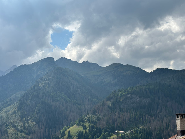 Pizngol de Ornla (2406 m)