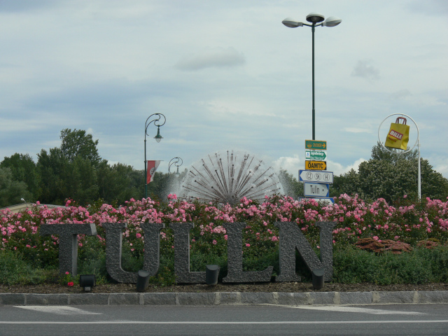 Kruhov objezd v Tulnu