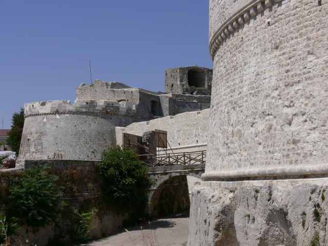 Castello Normanno-Svevo Aragonese