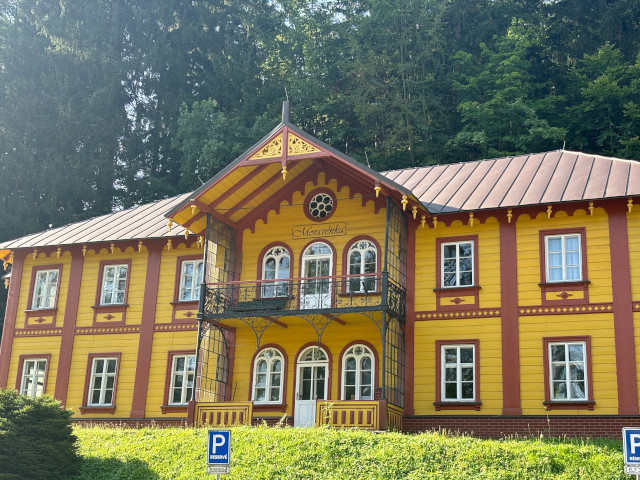 Lzesk dm Moravnka