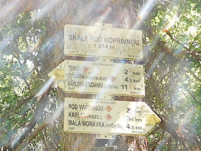 Skly pod Kopivnou (1014 m)
