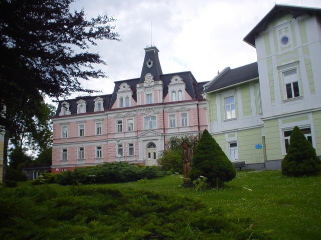 Villa Theresa, Lipová-lázně