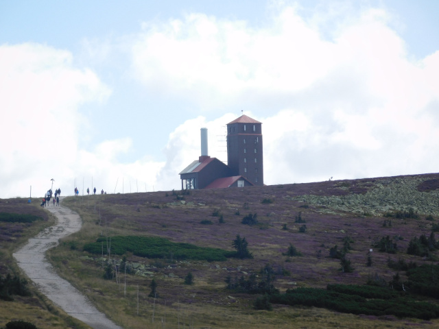 Bouda u Snnch jam (1490 m)