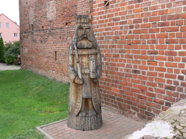 Dřevěná socha polského krále