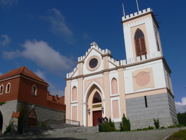Novogotický kostel