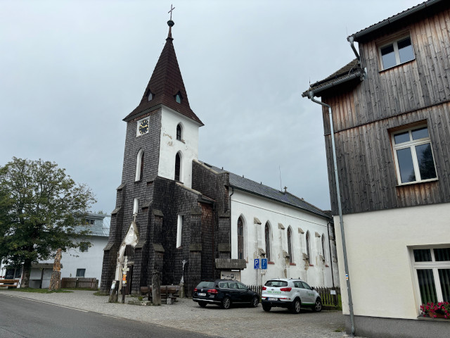 Kostel sv tpna