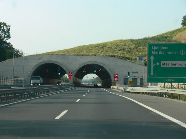 Tunel Malenik (185 m)