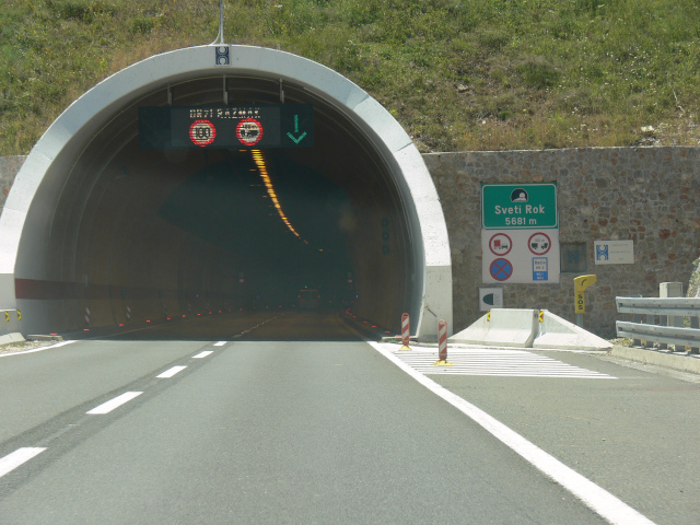 Tunel Sveti Rok (5681 m)