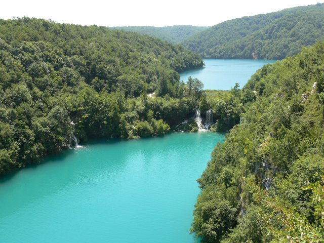 Jezero Milanovac a jezero Kozjak