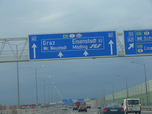 A2, sjezd Schwechat