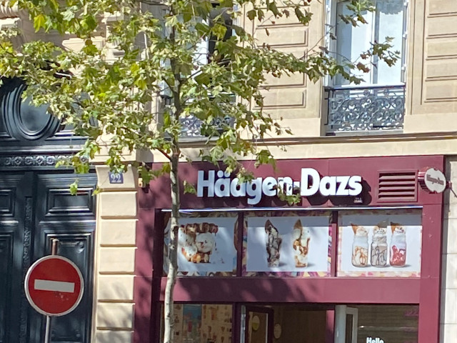 Cukrrna Hagen-Dazs