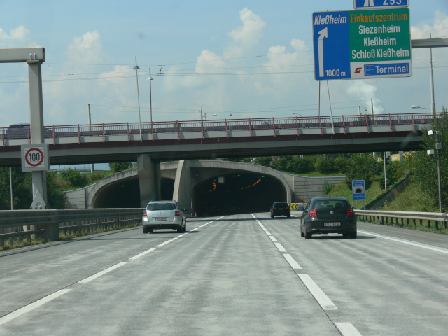 Liefering Tunnel (503 m)
