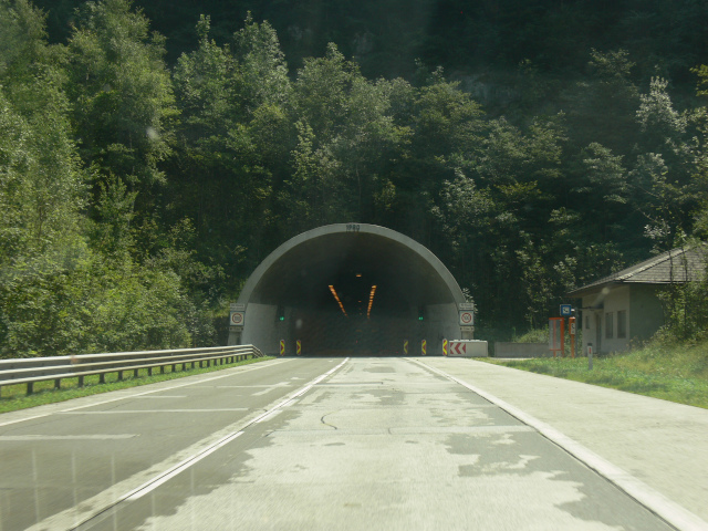 Ofenauertunnel (1329 m)