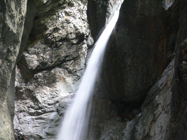 Vorderkaserklamm