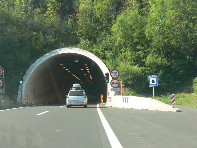 Donnersberg Tunnel (857 m)