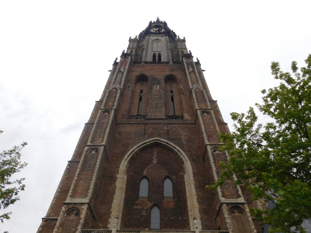 Věž Nieuwe Kerk (109 m)