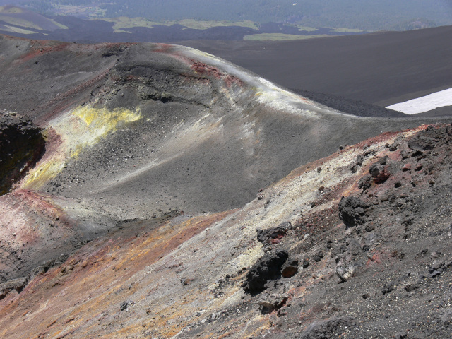 Zbarvený okraj kráteru