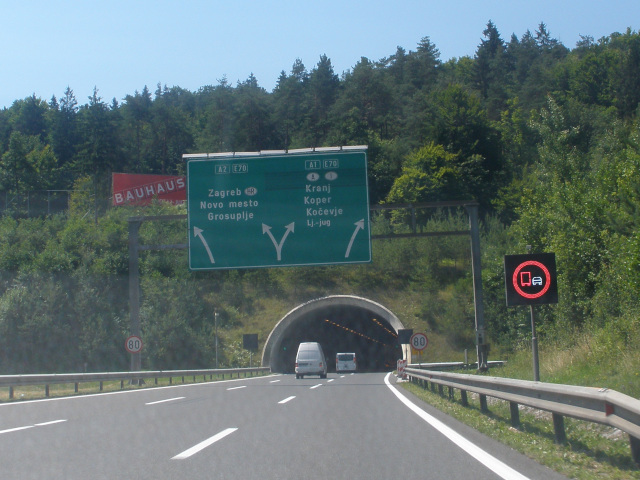 Tunel Golovec (622 m)