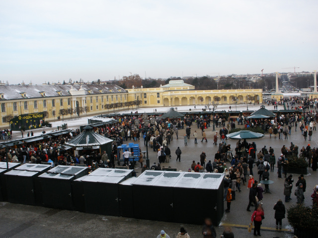 Advent market in Schnbrunn